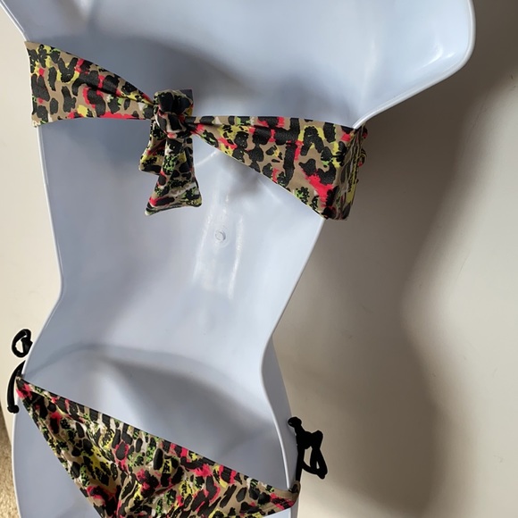 Roxy cheetah print Bandeau Bikini set, Size M - Picture 5 of 11